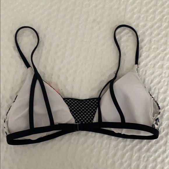 Ripcurl Bikini Top - Size XS - Picture 3 of 4